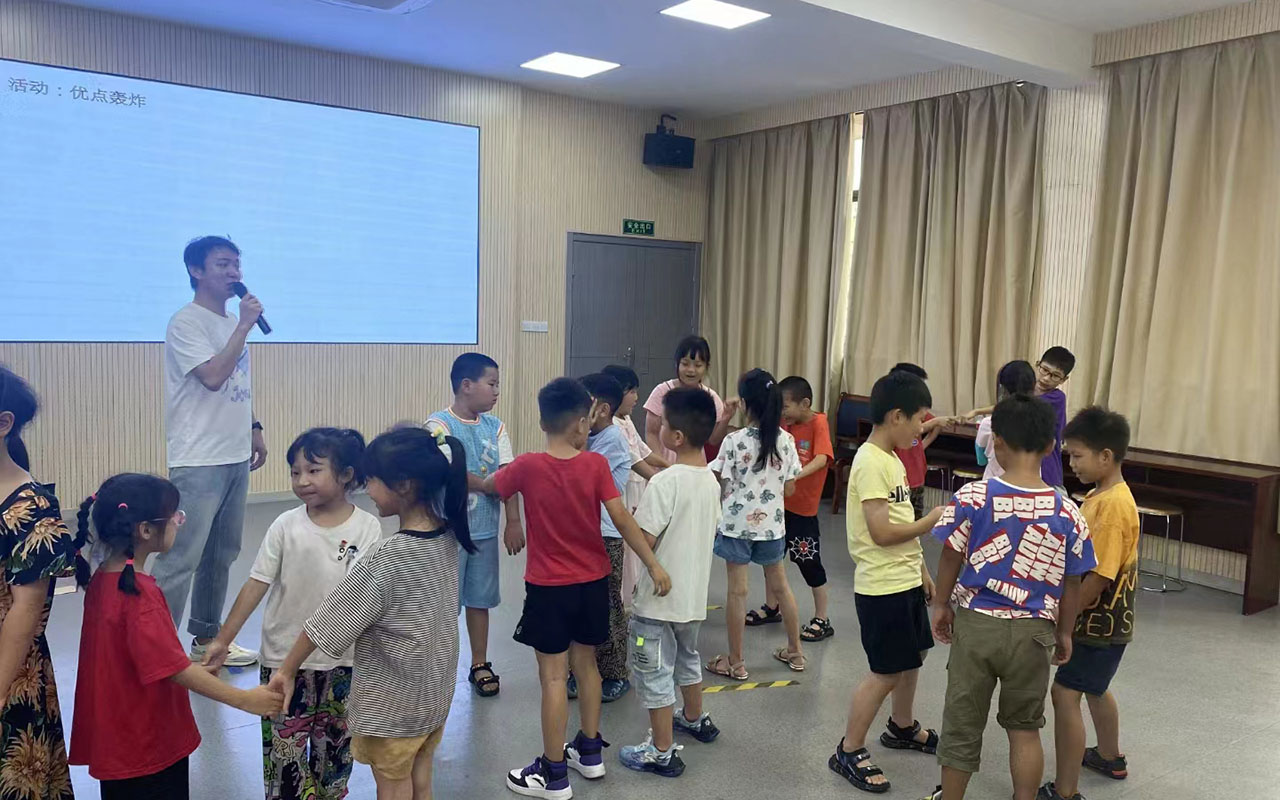 康龙观乡中心学校